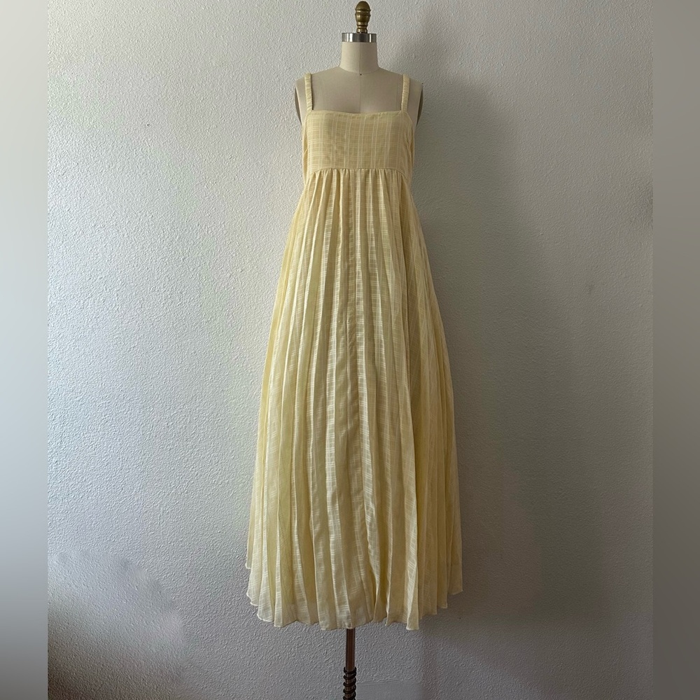 Elegant Yellow Maxi Dress